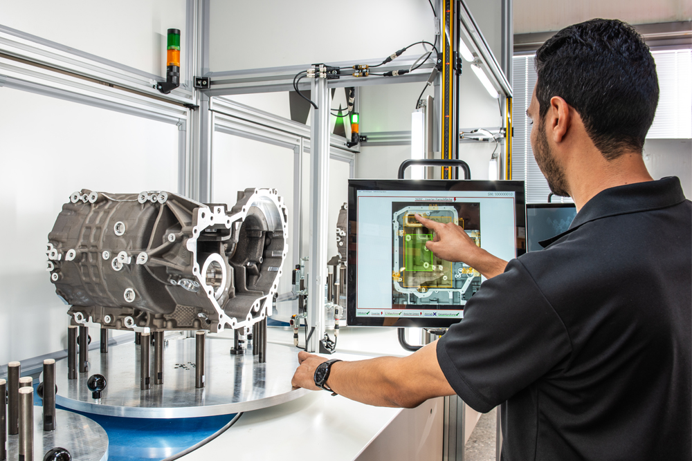 Optical inspection system for e-drive housings