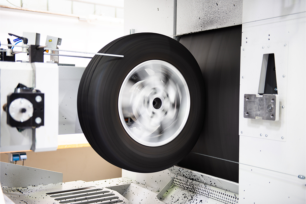 AZN - Multi-axial wheel test AZN - Multi-axial wheel test