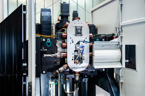 ABV300 Inline sprue drilling machine | NUMTEC | Automotive | Alpine Metal Tech