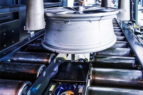 MARK420 - DMC 激光标印 | Alpine Metal Tech | Automotive | NUMTEC MARK420 - DMC Lasermarkierung | Alpine Metal Tech | Automotive | NUMTEC