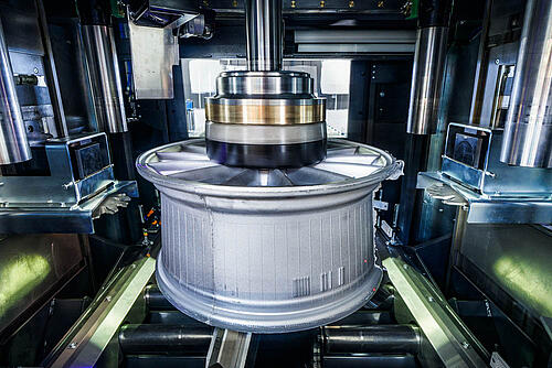 Numtec REF300 - Inline wheel deflashing Alpine Metal Tech Numtec REF300 - Inline wheel deflashing Alpine Metal Tech