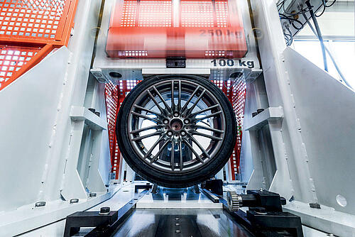 ITB - Impact Test | Alpine Metal Tech | Automotive | MAKRA ITB - Impact-Prüfung | Alpine Metal Tech | Automotive | MAKRA