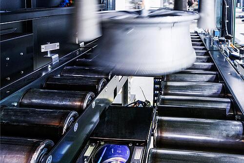 MARK420 - DMC Lasermarkierung | Alpine Metal Tech | Automotive | NUMTEC