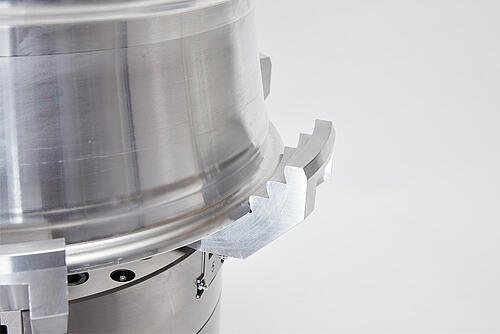 Workholding OP2 | CS223 - Automatic Jaw Chuck | Alpine Metal Tech | Automotive | MAKRA Makra Workholding - OP2 - 6-jaw chuck Alpine Metal Tech