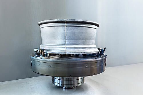 Workholding OP1 | UCS-4 - Automatic Clamping System | Alpine Metal Tech | Automotive | MAKRA