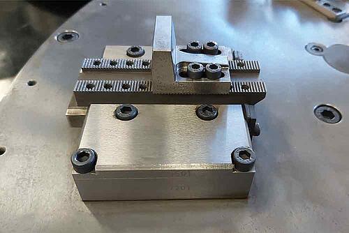 INTERMATO Workholding OP1 CS111 Modular Finger Chuck – centering unit