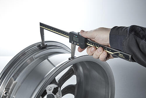 Rim width caliper gauge | Alpine Metal Tech | Automotive | MAKRA | Handheld Measuring Devices Rim width caliper gauge | Alpine Metal Tech | Automotive | MAKRA | Handheld Measuring Devices