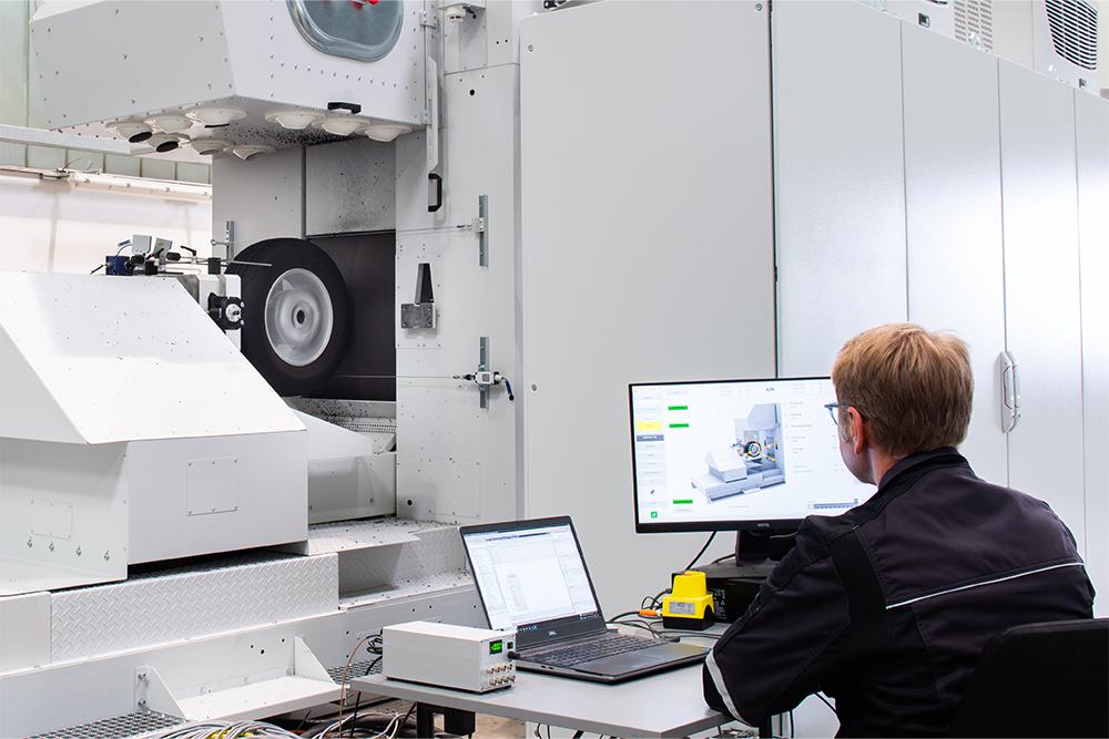 AZN - Multi-axial wheel test