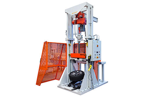 ITB - Impact Test | Alpine Metal Tech | Automotive | MAKRA ITB - Impact Test | Alpine Metal Tech | Automotive | MAKRA