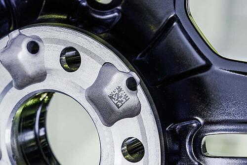 MARK420 - DMC 激光标印 | Alpine Metal Tech | Automotive | NUMTEC MARK420 Data Matrix Code marking