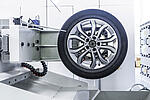 MAKRA AZN Multi-axial wheel test Alpine Metal Tech MAKRA AZN Multiaxiale Räderprüfung Alpine Metal Tech
