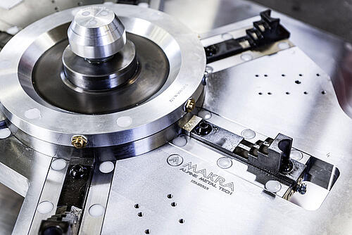 MAKRA Workholding OP3 CS323 - Automatic Jaw Chuck – damping cylinder and clamping jaws